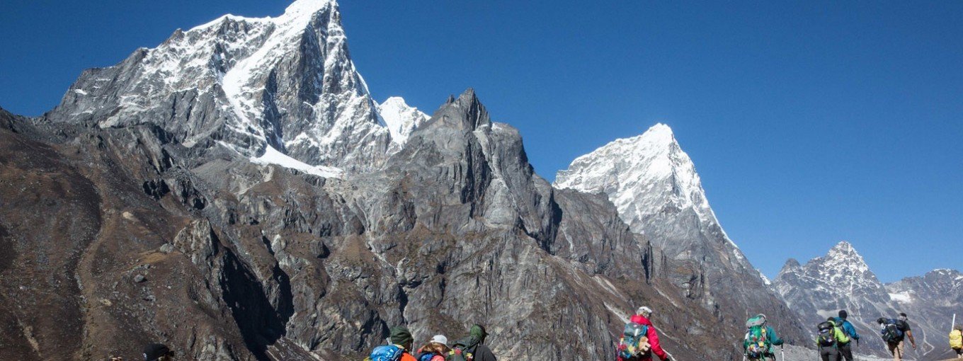 trekking in nepal