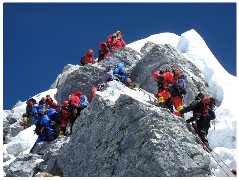 Hundreds Of Summits Traffic Jams And Another Climber Lost On Everest Explorersweb 