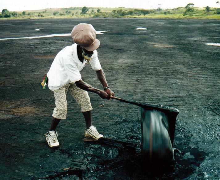 Trinidad S Pitch Lake The Wonder Of The Caribbean Explorersweb   Pitch Lake Richard Seaman 