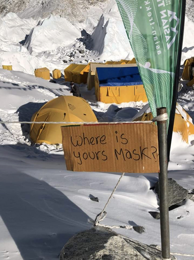 Everest Base Camp sign about masks