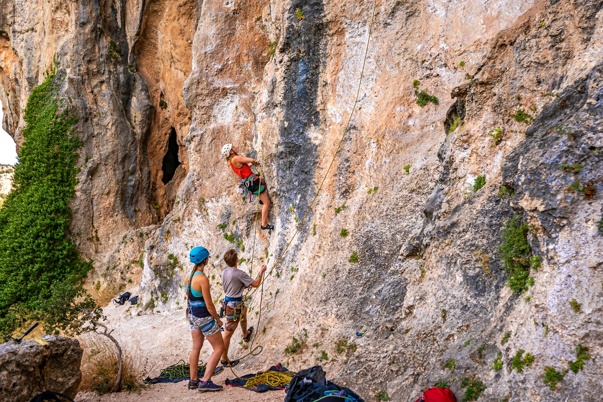YDS climbing grades are used in sport climbing
