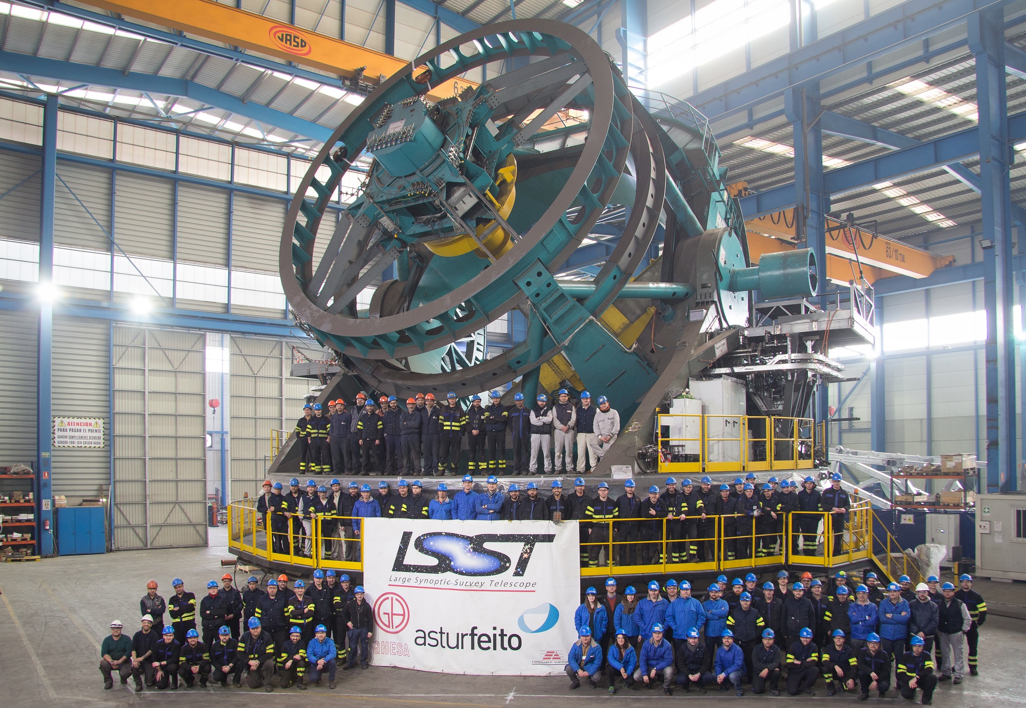 The LSST telescope mount assembly and project team. Photo: Astturfeito/Obs/NSF/AURA