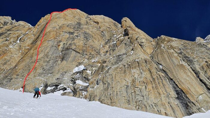 The line climbed by the Polish team marked in red on a picture of one of the southerly walls of Moose's Tooth.