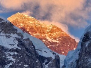 Everest and Lhotse at sunlinght.