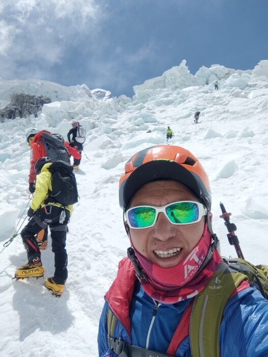 Ayaviri takes a selfie whosing him and nother climbers as they head up the Khumbu Icefall on Everest 