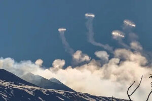 smoke rings, Mt Etna