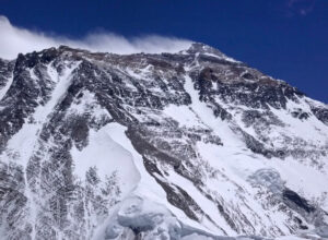 Everest as seen from the north side, very dry and with a wind plume blowing from the summit.