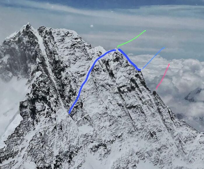 Upper sections of the noth face of Lhotse with a potential traversing route marked in blue