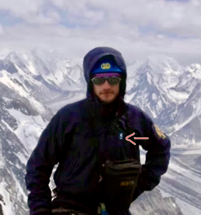 Arkady Kuvakin (32) during the ascent on K2. The logo can be seen on his chest.