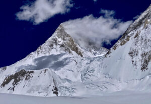 Gasherbrum IV in a windy day