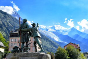 Statue of Balmat (pointing to Mont Blanc) and Saussure in Chamonix.