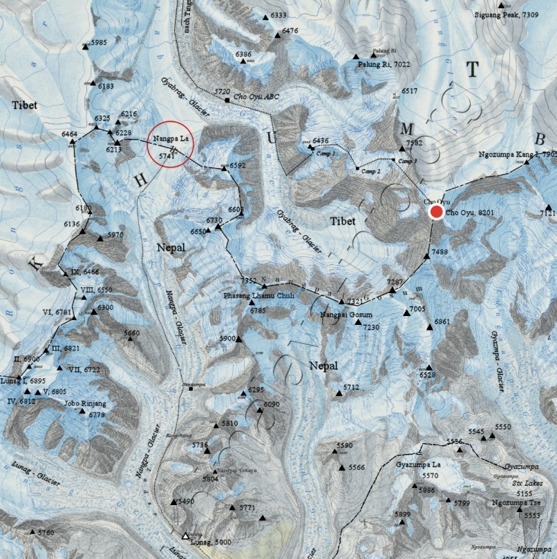 A map showing Cho Oyu and the Nangpa La pass.