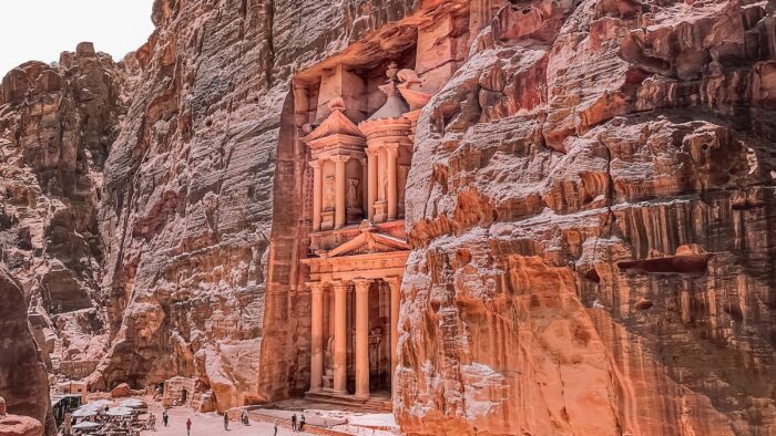 the ruins of the treasury in Petra