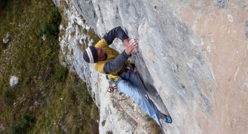 Riccardo Scarian climbing.