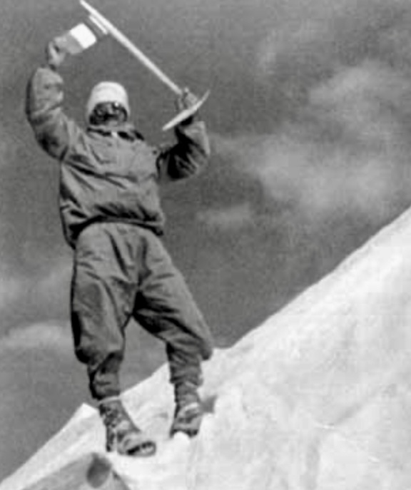 Maurice Herzog's summit photo.