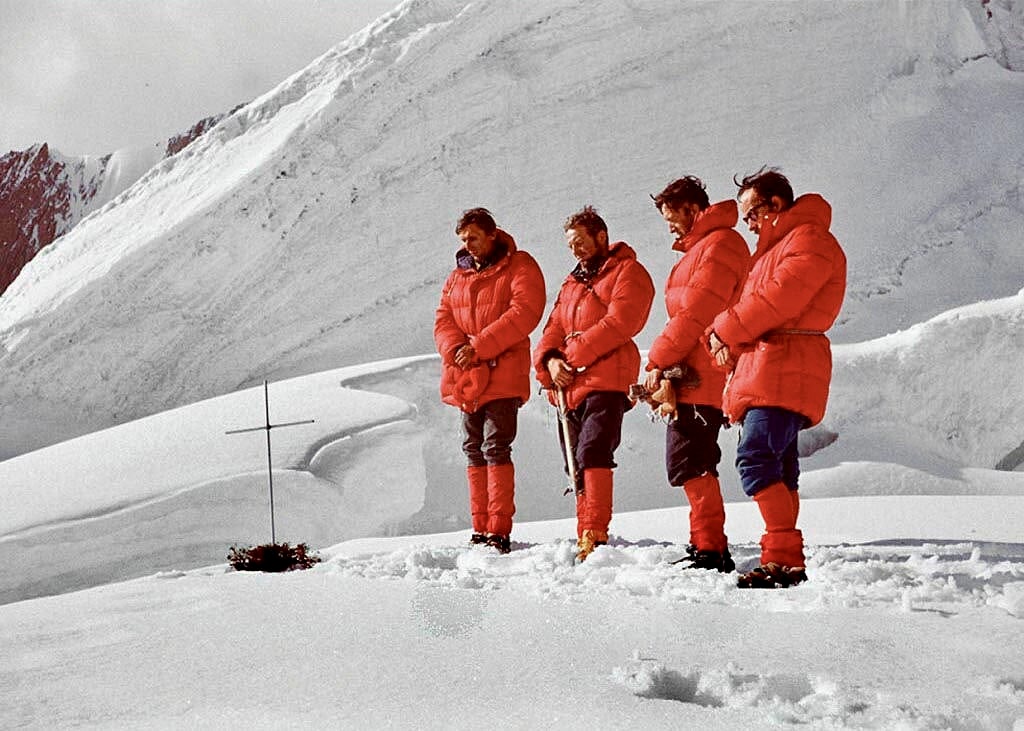 Funeral ceremony on the mountain for Jan Franczuk.