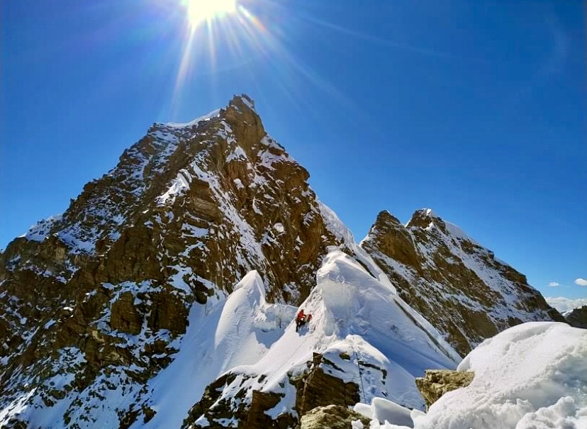 Anja Petek on the east ridge of Lalung I.