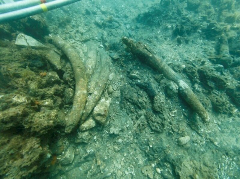 underwater wreckage