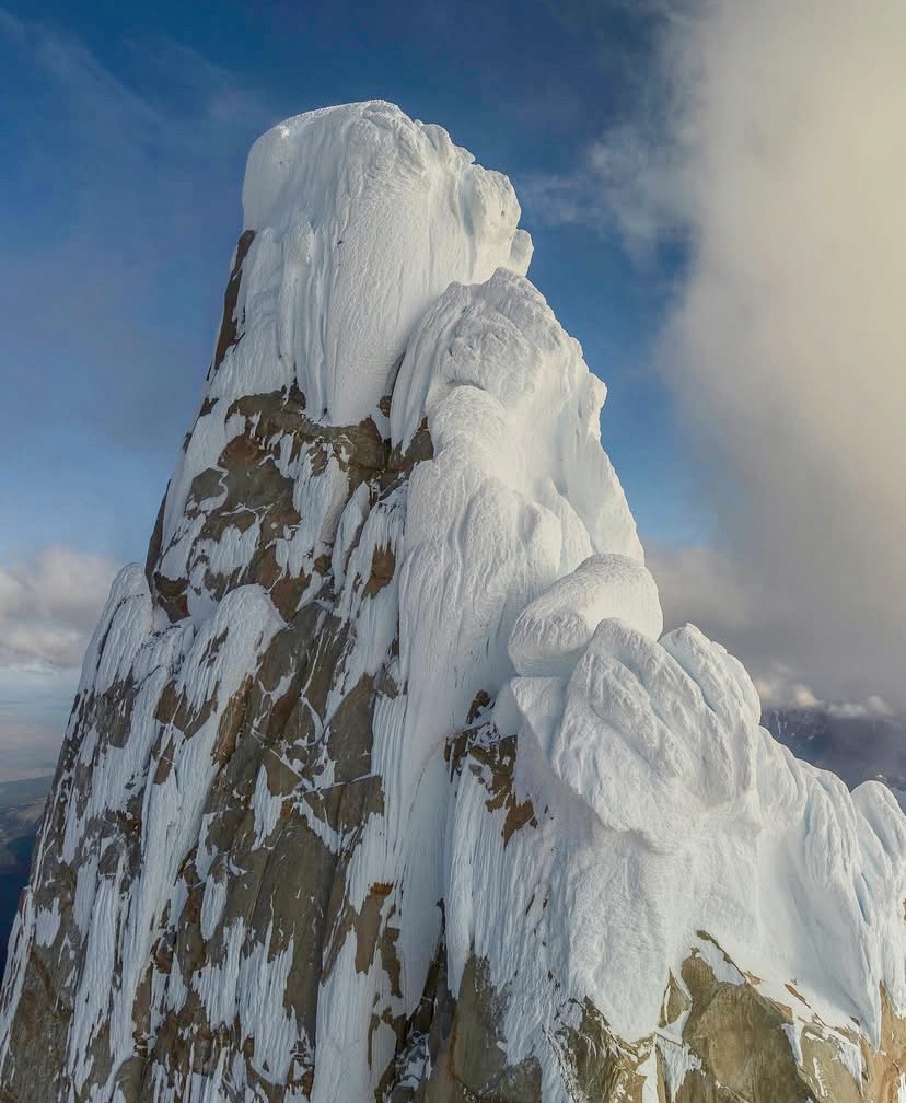 Cerro Torre's summit area.