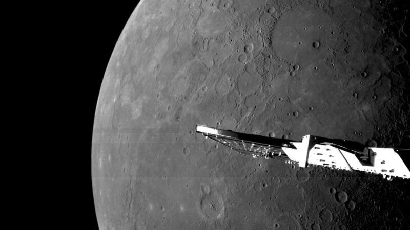 Mercury and a spacecraft