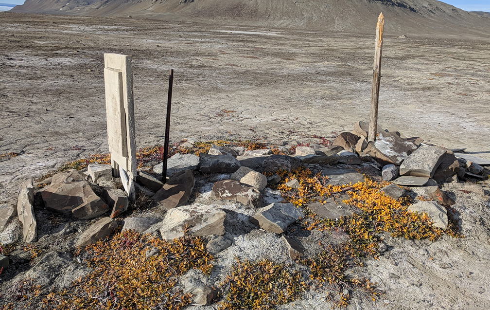 old arctic explorer's grave