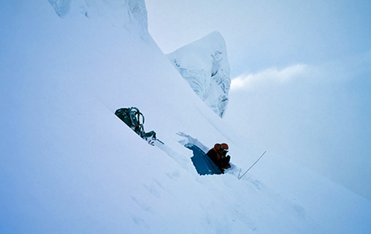 Artur Hajzer on Annapurna I in winter.