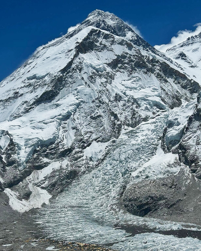 frontal view of Everest