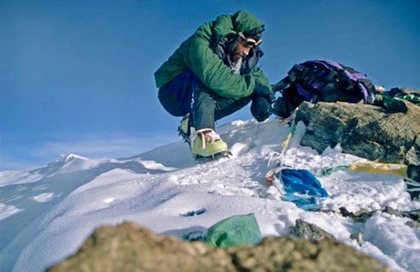 Zsolt Eross , alone on the summit of Nanga Parbat in 1999, contemplating .A very similar summit photo to the one of Messner, whose 1978 ascent motivated Eross for his 1999 climb.