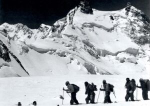 Photo from the 1953 German-Austrian Nanga Parbat expedition.