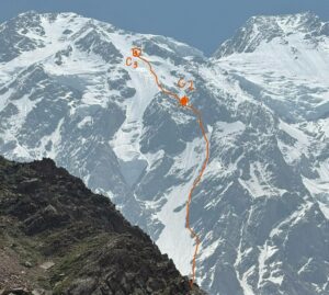 Sight of the Diamir side of nanga Parbat with a topo of the Kinshoffer route up to Camp 3.