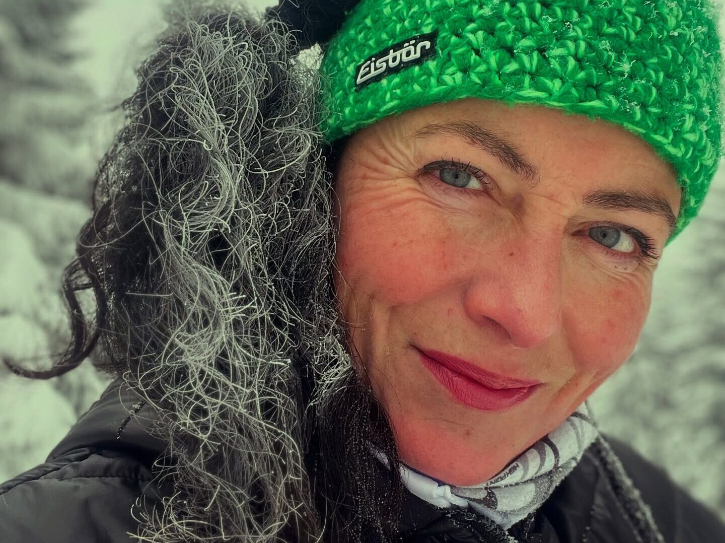Close shot of Klara Kolouchova, with frosted hair.
