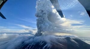 Krasheninnikov volcano erupting.