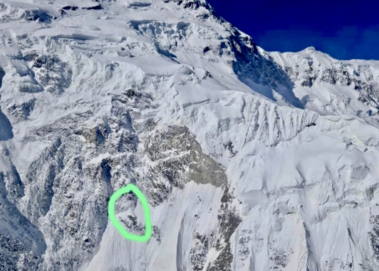 The green circle marks the location of the tracker after its sudden drop to 5,710m on Pobeda Peak in the summer of 2023, when Dimitry Pavlenko, his wife Svetlana and two clients went missing.