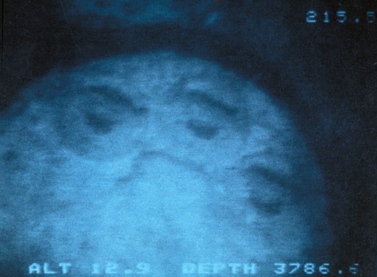 An image of something mechanica on the Titanicl underwater