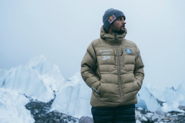 Close shot of Bargiel in a foggy day on Everest BC. 