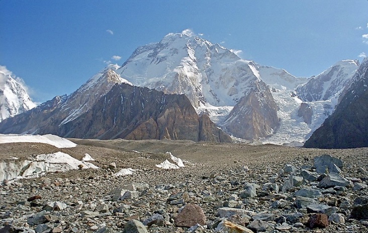 Broad Peak seen from Concordia.