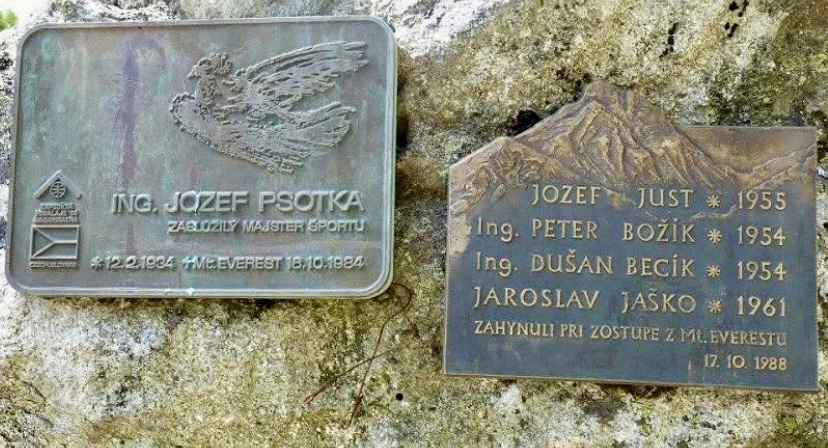 A memorial for the four climbers, disappeared on Everest in 1988.