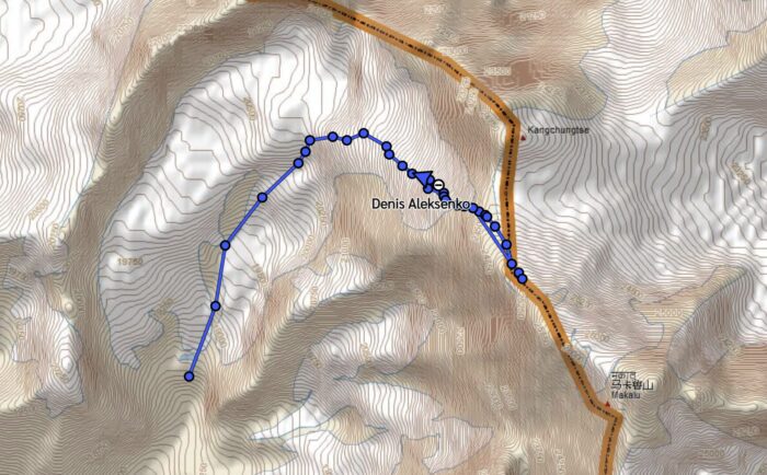 Track on a map of Makalu.
