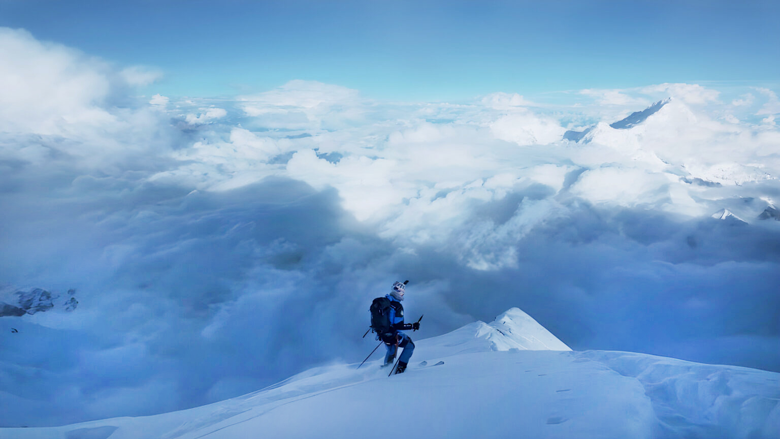 Andrzej Bargiel skis down Mount Everest.