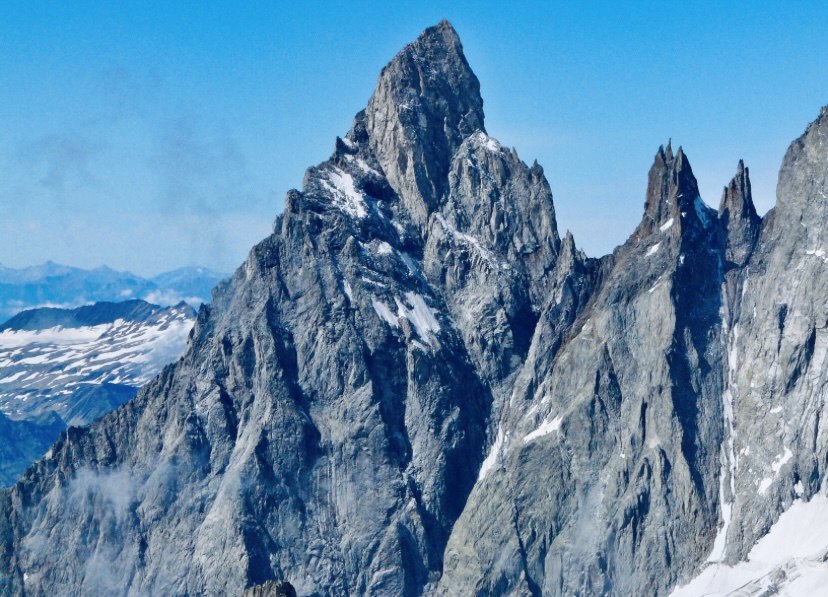 Aiguille Noire de Peuterey.