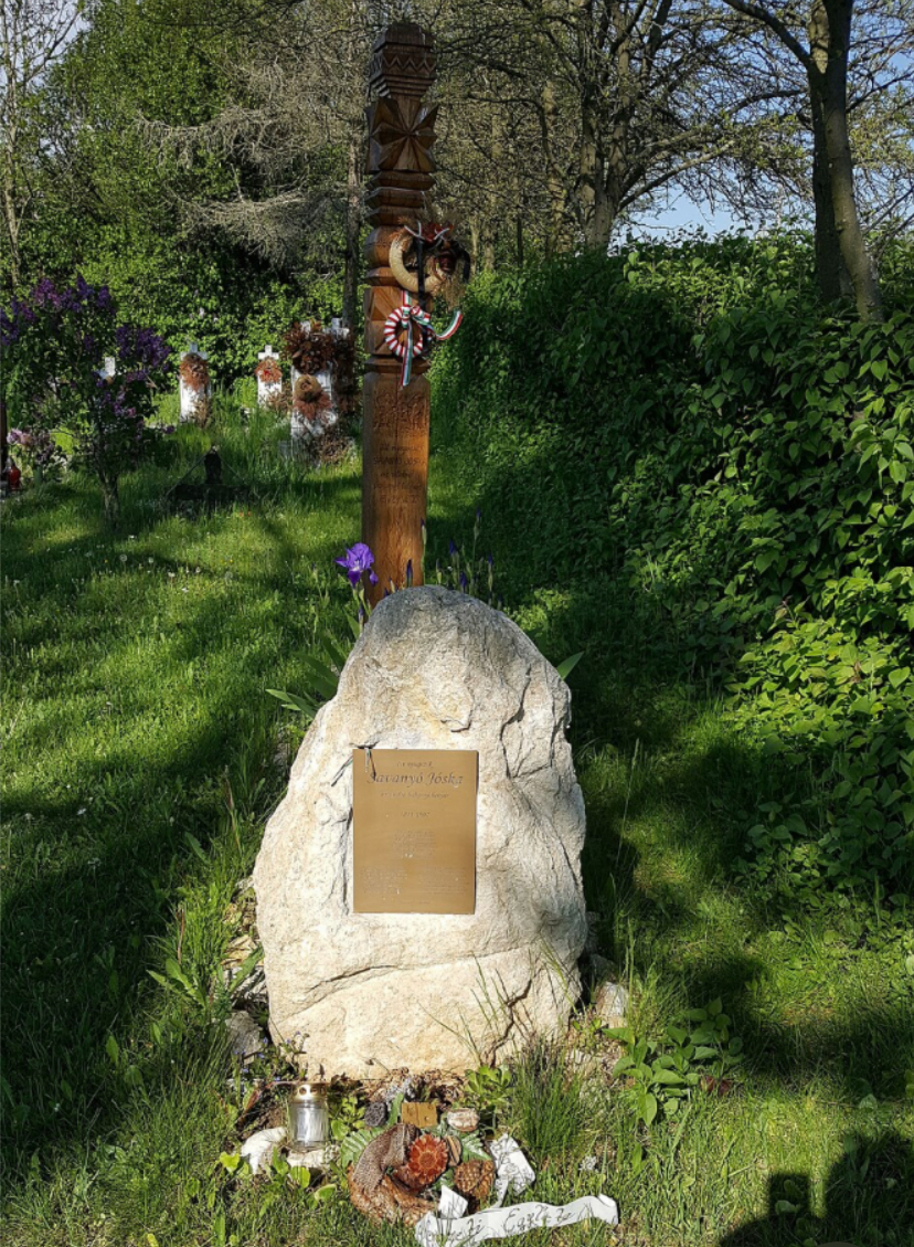 Grave of Savanyu Joska.