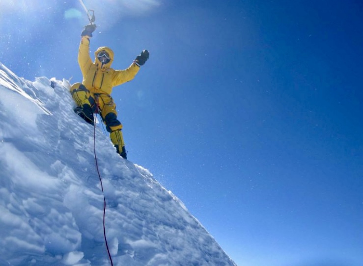 Simone Moro's summit photo on winter Makalu.