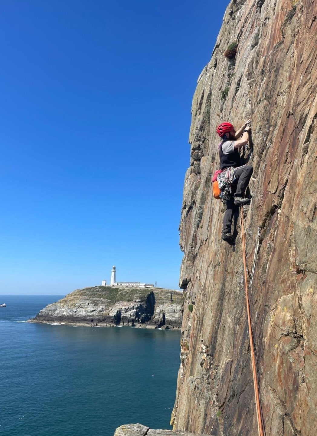 Sam Davis climbing on Castell Helen, Wales.