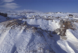 inuit winter house