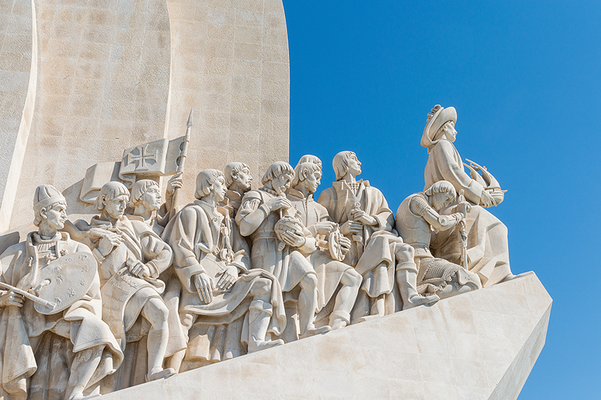 statue of many explorers