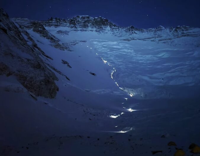Everest Crowds Start Toward the Summit