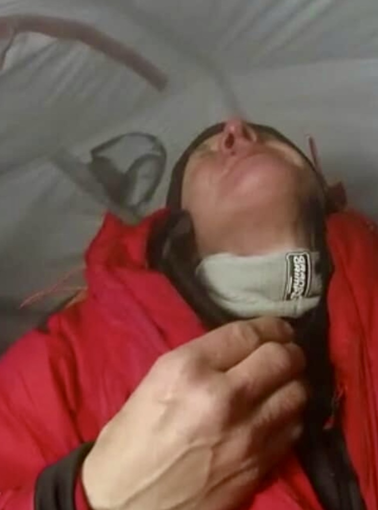 Denis Urubko was in pain after bein swept down on Broad Peak, but he kept going. 