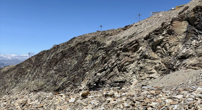 The remains of two Belgian climbers were found on the melting Trift Glavier in Switzerland.
