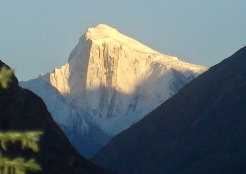 7,027m Spantik. 
