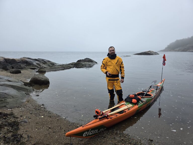 Jonas Holm with his kayak.